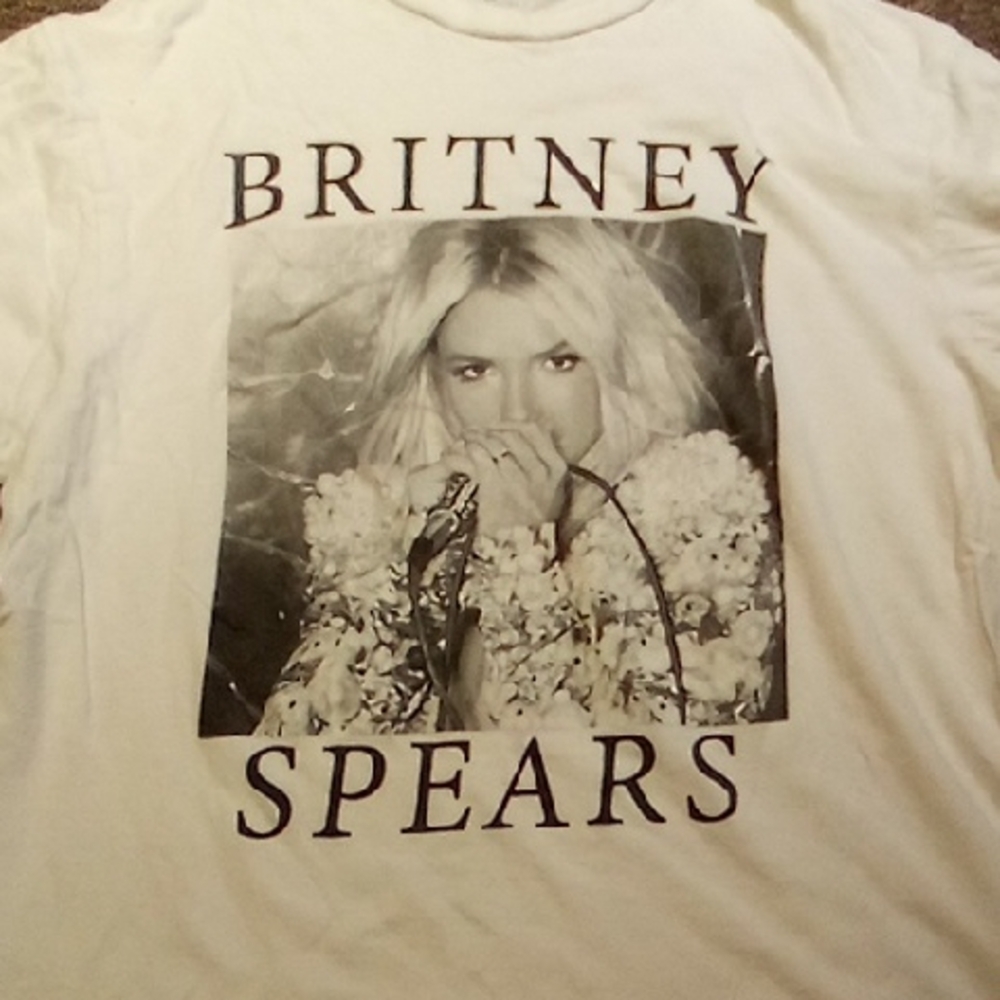 Men's White Vintage Medium Authentic Britney Spears Shirt